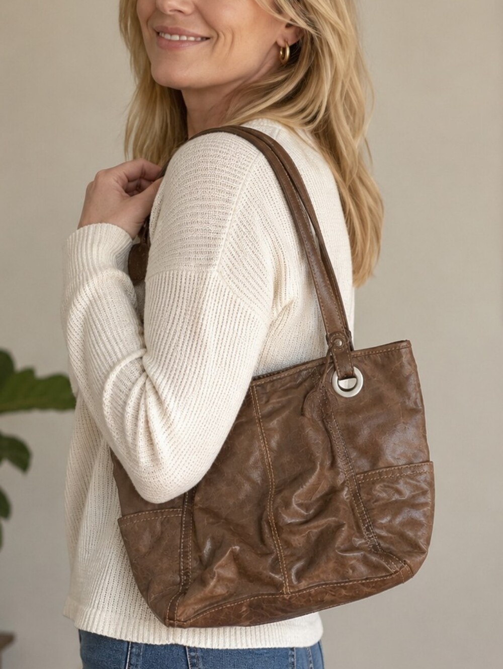 Fossil Long Live Vintage Shoulder Bag Purse Key Hardware Pockets